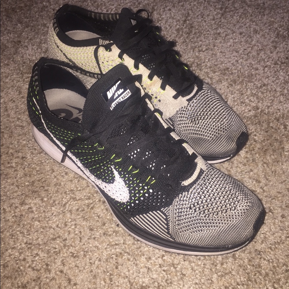 Men’s Nike Flyknit Racer 11 Shoes Sneakers